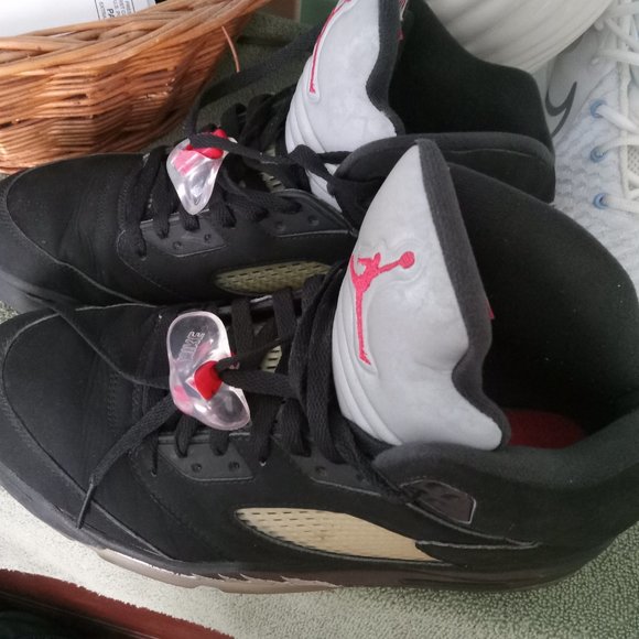 Jordan 5 Retro (2016) Black Metalic